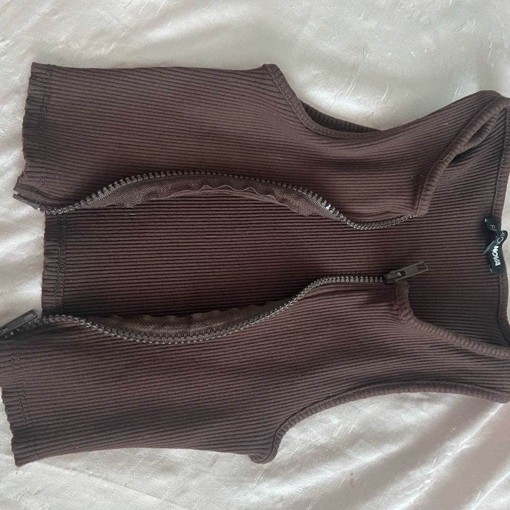 FASHION NOVA zip up top